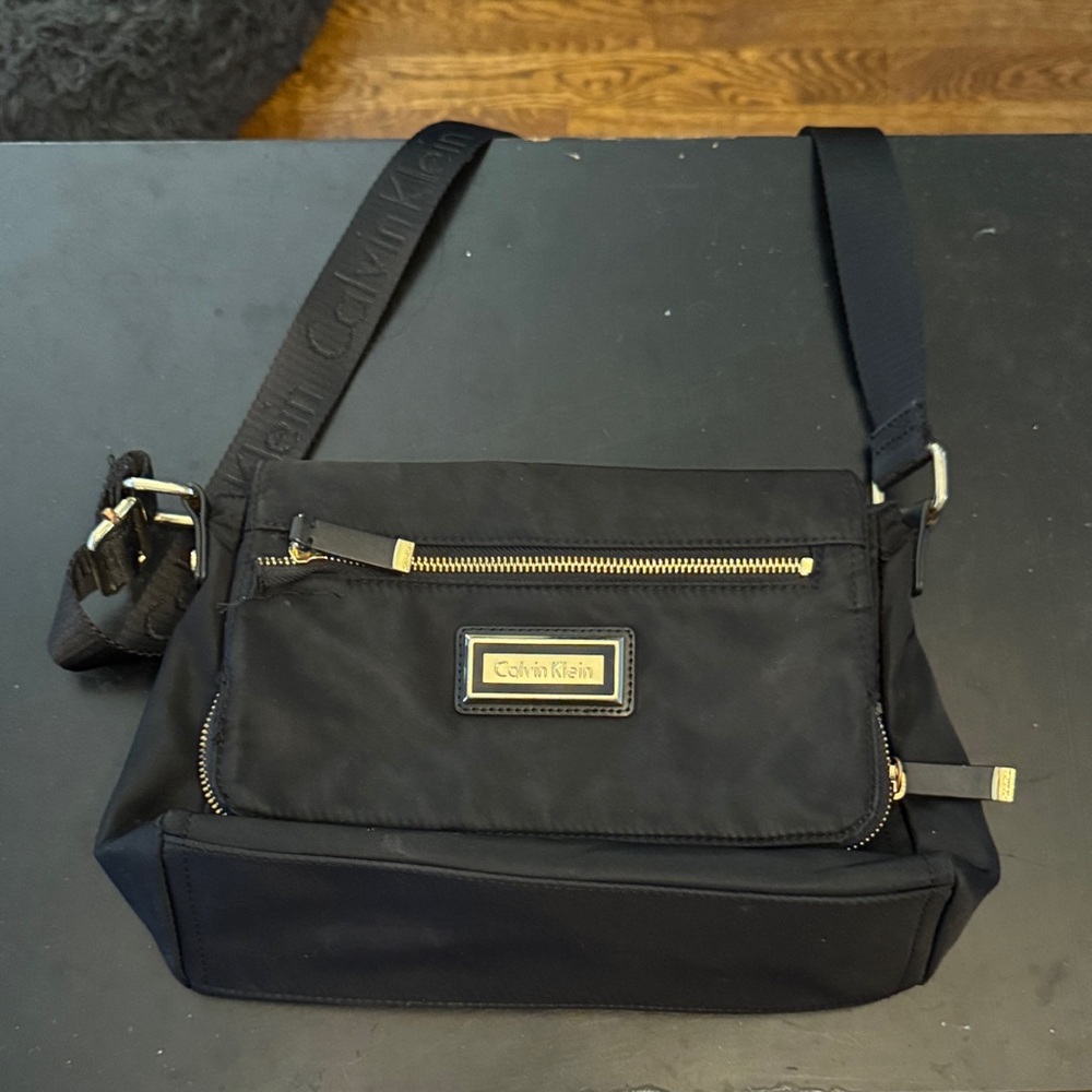 Calvin Klein Black CROSSBODY